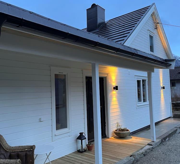 فيلا Cozy House In إيدفيورد المظهر الخارجي الصورة